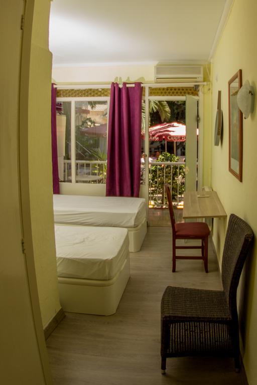 Hostal Alce Playa de Palma  Ngoại thất bức ảnh