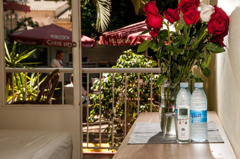 Hostal Alce Playa de Palma  Ngoại thất bức ảnh