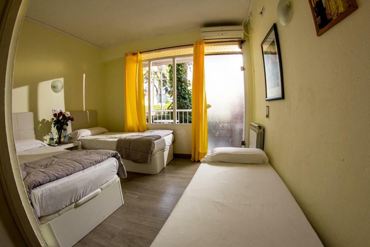 Hostal Alce Playa de Palma  Ngoại thất bức ảnh